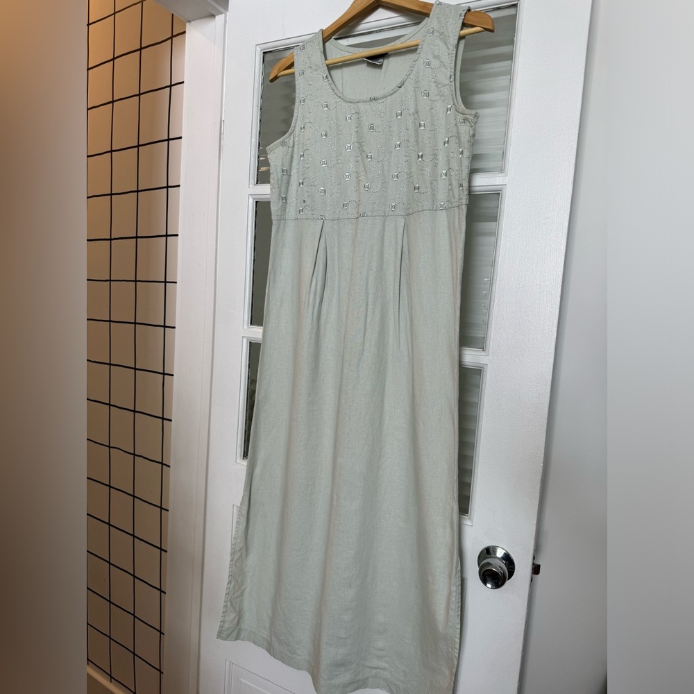 VTG Susan Gail embroidered dress with shacket